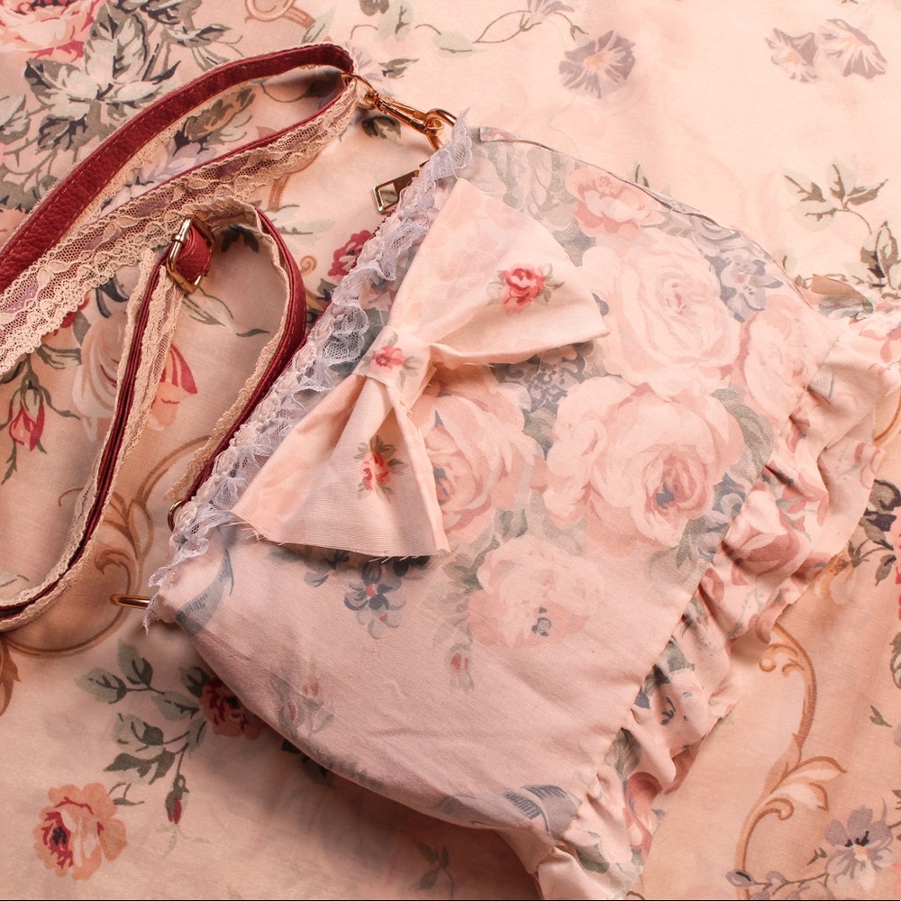 Shabby Chic Floral Ruffle Bow Purse